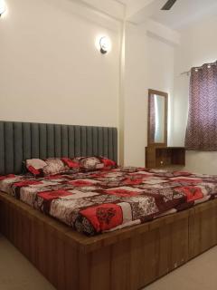 Foodzo Hotel - 3