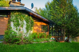 Le Chalet Brun, jacuzzi en bord de lac - Saint Adolphe D'Howard - 2