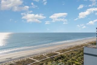 Stylish Escape Oceanview Suite at Meridian Plaza! 1405 - Myrtle Beach - 7