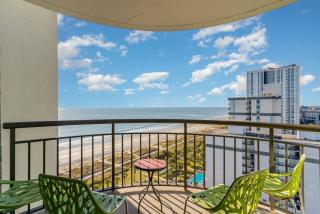 Stylish Escape Oceanview Suite at Meridian Plaza! 1405 - Myrtle Beach - 2