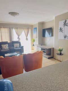 Luxury two bedrooms apartment in Witbank overnight accommodation - Witbank - 9