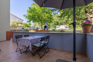 Apartment Andrej with Terrace and Garden - Nova Vas - 7