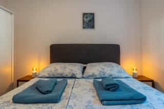 Apartment Andrej with Terrace and Garden - Nova Vas - 2