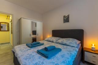 Apartment Andrej with Terrace and Garden - Nova Vas - 1