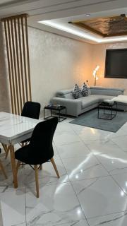 Chic 2 bedroom apartment - 4