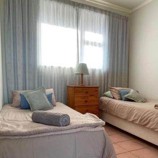 Jakaranda 22 apartment, Uvongo - Uvongo Beach - 1