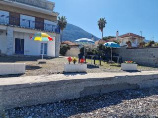 Auxo, Holiday apartments & suites on the sea - Kamárion - 0