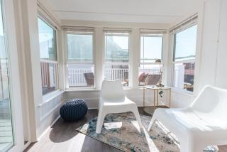 CHIC Thames Harbor free parking - Newport - 8