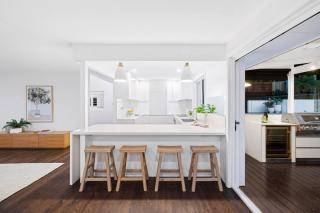 Architect designed Entertainer - Sidney - 7