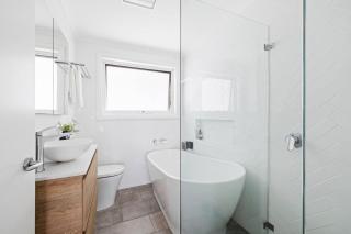 Architect designed Entertainer - Sidney - 6