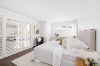 Architect designed Entertainer - Sidney - 5