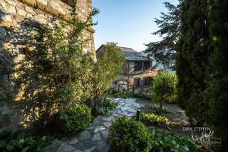 Exclusive 15th century castle, between Cinque Terre and Portofino, offering complete privacy and a private infinity pool - 9