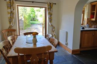 Bridge Cottage Hot tub Enclosed garden Tranquility - - 4
