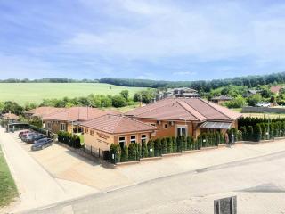 Villa Gracia Podhájska - 0