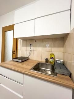 Modern Central Studio - 3 min walk to lake - 4