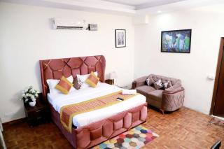 Divine India Serviced Apartment, Noida 72 - Noida - 2