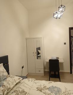 Cozy Beautiful Private Room with Shared Washroom - Ajman - 8
