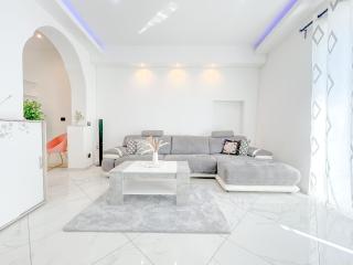 Ricky House - Parcheggio Gratuito - Free Wifii - 5