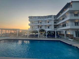 Hotel Vila Kafe - Lukova - 9