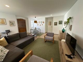 Casa da Joana T2 no Centro Histórico de Angra - 5