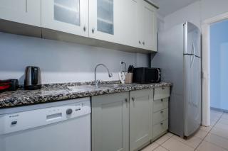 3-Bedroom Apartment - Central Location - Elevator - Istanbul - 7