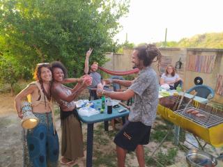 Pinwheel Hostel Vlora & Rooftop Bar - Vlora - 9