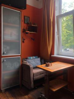 Authentic apt in a rustic house, best for a person or couple - Riga - 8