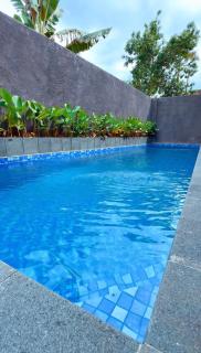 The Nawasena Villa Medan with Private Pool Escape - Sunggal - 5