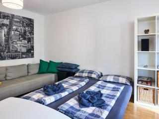 seeglueck UFERTRAUM - Stilvolle Ferienwohnung direkt am Seerhein mit Parkplatz in zentraler Lage von Konstanz - Konstanz - 5