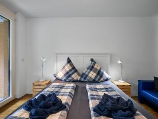 seeglueck UFERTRAUM - Stilvolle Ferienwohnung direkt am Seerhein mit Parkplatz in zentraler Lage von Konstanz - Konstanz - 1