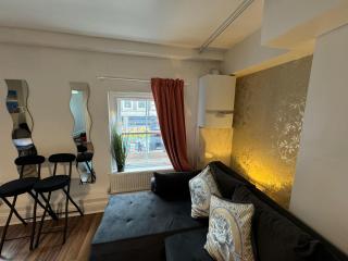 1 Bedroom Stunning Apartment In Bricklane - London - 6