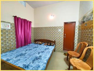 Hotel Star Lodge Puri# Near Jagannath Temple - Fully Air Conditioned - Good and Spacious Room - Excellent Customer Service !! - Puri - 1