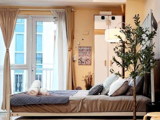Spacious Cozy Suite at The Venice Mall with FREE Parking and Washing Machine - Manila - 0