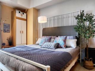 Spacious Cozy Suite at The Venice Mall with FREE Parking and Washing Machine - Manila - 3