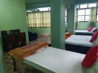 Kusum Hotel - Dibrugarh - 7