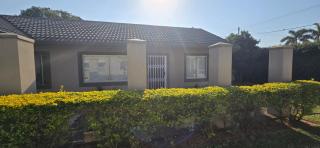 J & B Guesthouse - Durban - 0