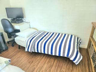 Guest Suite in Duffy with Pool View - Weston Creek - 4