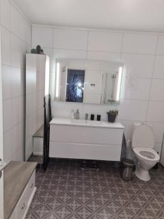 Big Apartment Free parking and Wifi - 3