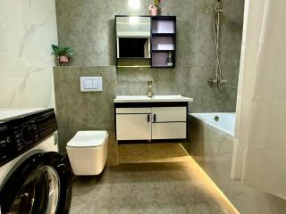 Modern apartment in the city center with 3 rooms - Almaty - 4