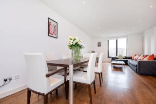 Central 2 Bed Maissonette - Londra - 4