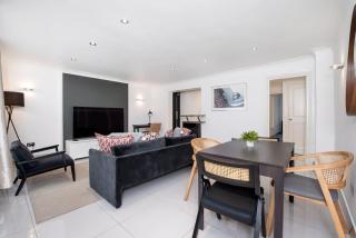 Kensington 2 bed with Garden - London - 1