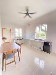 ARZ Homestay - Simpang Empat - 5