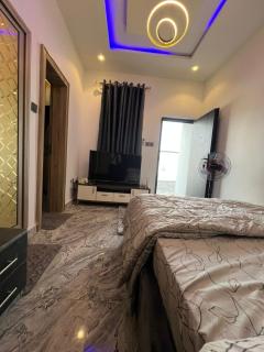 Luxury Self Contain Apartment, City College Karu Abuja - - 6