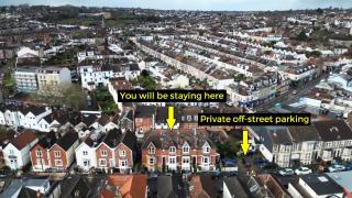 North Rd Apartment by N And N Stays Ltd, Close to vibrant Gloucester Rd with plenty of restaurants and shops near by, free on street parking available and Pvt of street parking 4pm to 8am Mon to Fri and all weekend - Bristol - 1