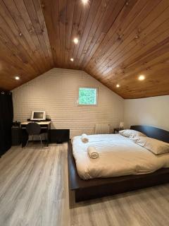 Au pied du château T3 - 4