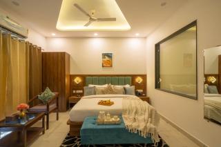 Perfectstayz Premium Mystic falls with Rooftop Pool & Cafe - 5