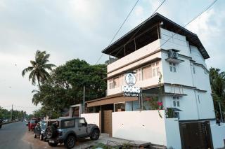 Beach House - Kozhikode - 2