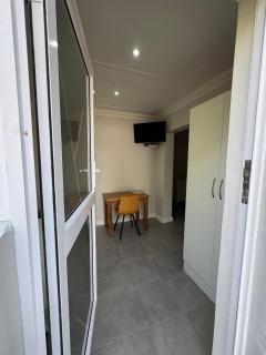 Gladys Suites 1 - Port Elizabeth - 8