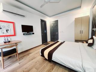 TIPSYY INN 003 - 2