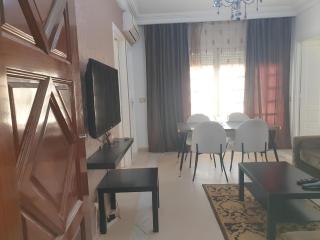 Luxueux Appartement 1 Chambre avec Grande Terrasse & Vue Panoramique - Fibre Optique -À une min des Commodités - Ennasr 2 - Ariana - 0